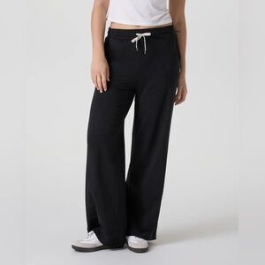 VUORI Essential Black Wide-Leg Lounge Pants